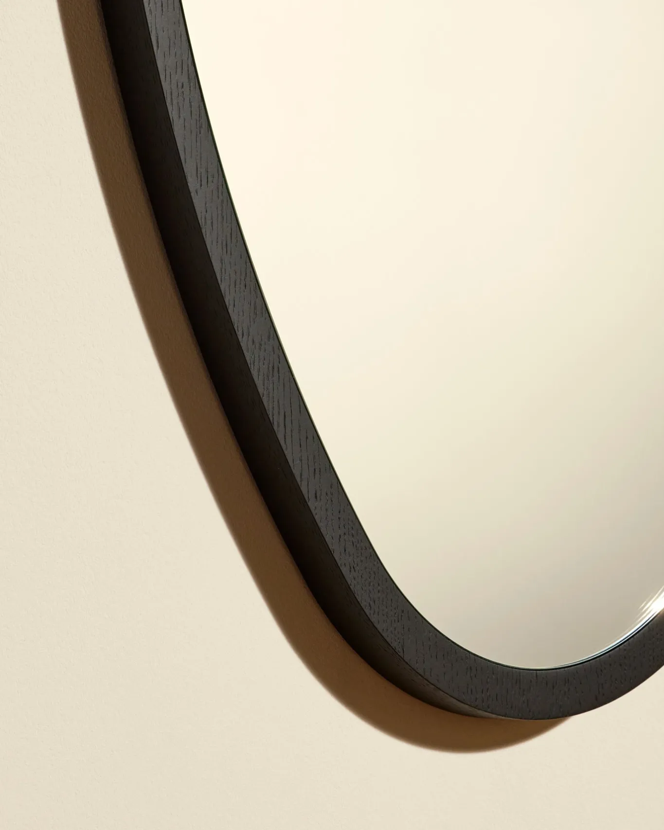 Miroir Ovo - Noir Miroirs